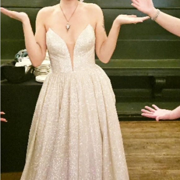 Custom Glitter Tulle “Starfall” Wedding Gown - Picture 4 of 5